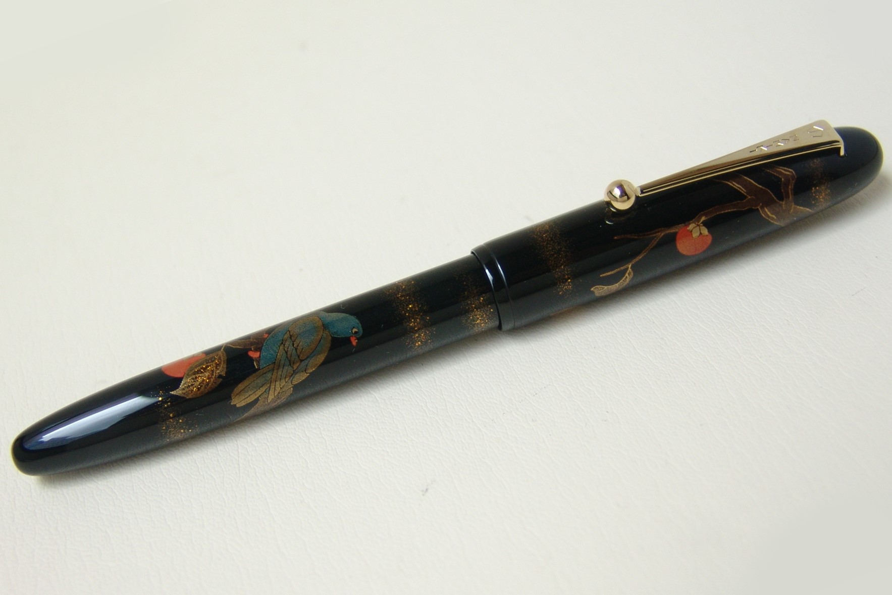NamikiYukarisizePigeonandPersimmonFountainPen_C